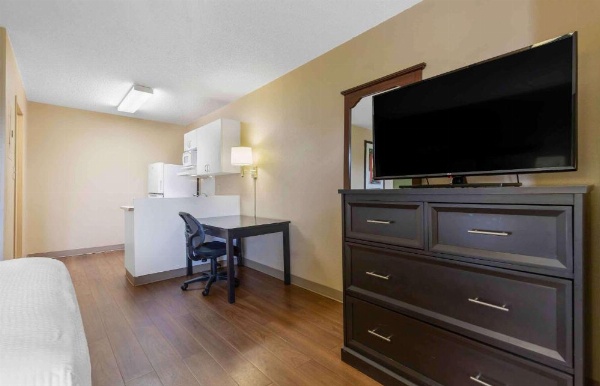 Extended Stay America Select Suites - Columbia - Ft. Jackson image 9